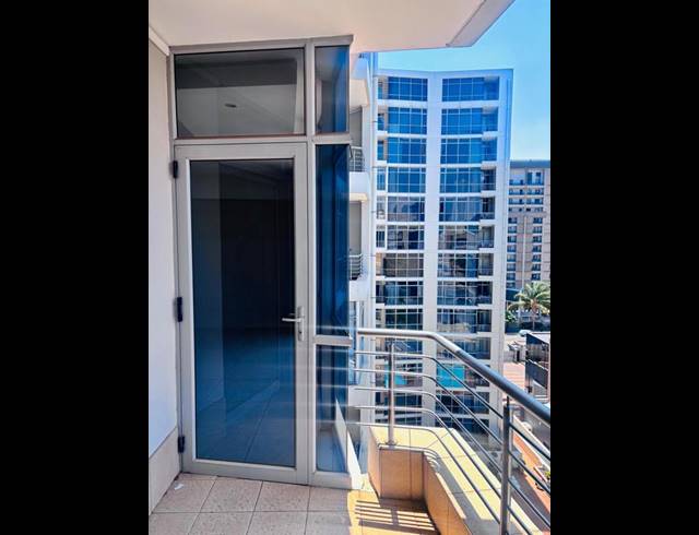 2 BEDROOM APARTMENT FOR SALE IN SANDOWN